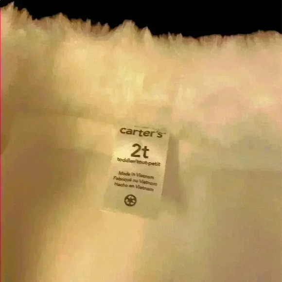 Carter’s White Faux Fur Vest 2T NWT - Picture 3 of 3